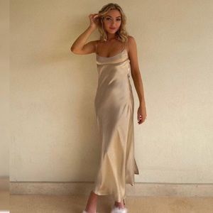 COPY - Satin effect cutout dress taupe grey